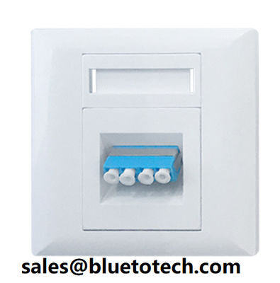 LC de muur van de vierlingadapter FTTH zet het draagvlak van de doosvezel op